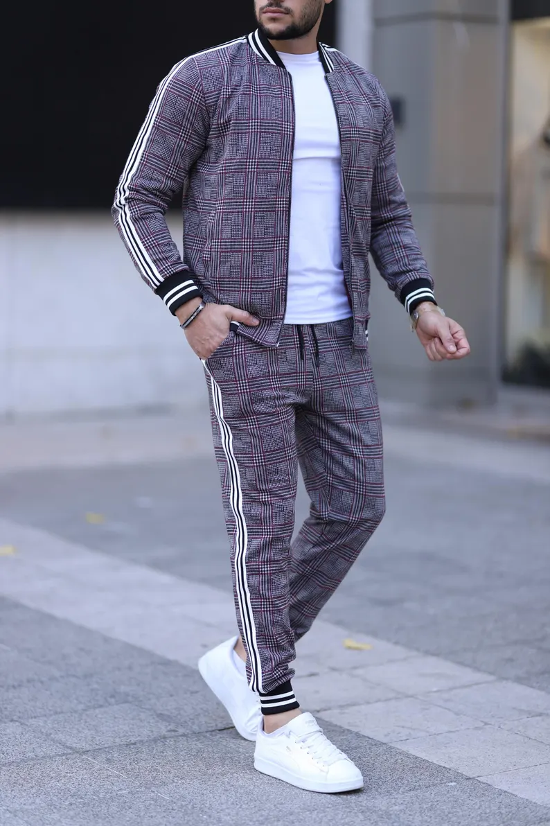 The gentlemen tracksuit.